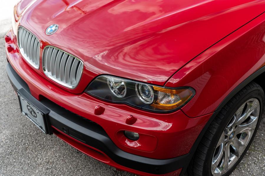 Детали экстерьера BMW X5 4.8is (E53) 2004 года  (NA) (фото 17 из 104)